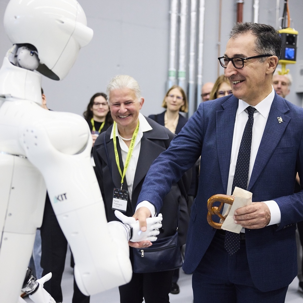 Thumb square ticker lg cybervalleyday  2